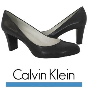 Calvin Klein Babe Leather Shoes Pumps Heels Dark Blue Classic EUC